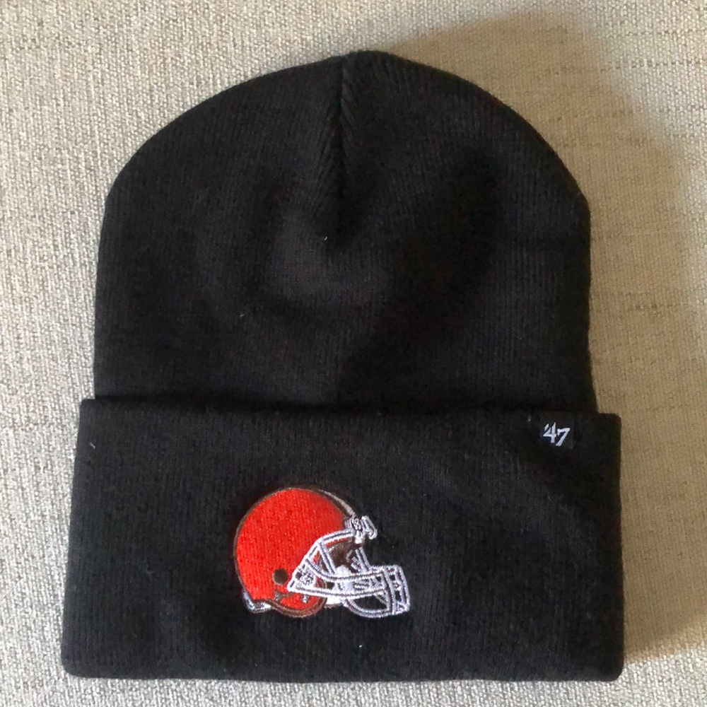 Carhartt Browns beanie